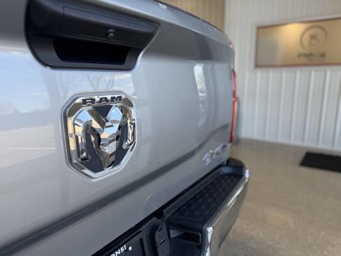 Used 2022 RAM 2500 Tradesman w/ Chrome Appearance Group AWD/4WD image 24