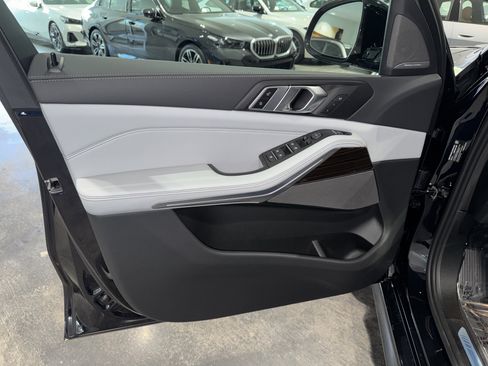 New 2026 BMW X5 xDrive40i w/ M Sport Package image 13