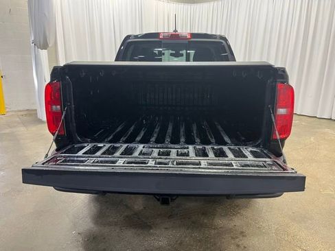 Used 2019 Chevrolet Colorado Z71 image 11