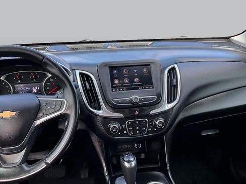 Used 2020 Chevrolet Equinox LT FWD image 7