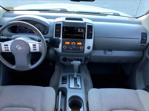 Used 2018 Nissan Frontier SV w/ Value Truck Package image 15