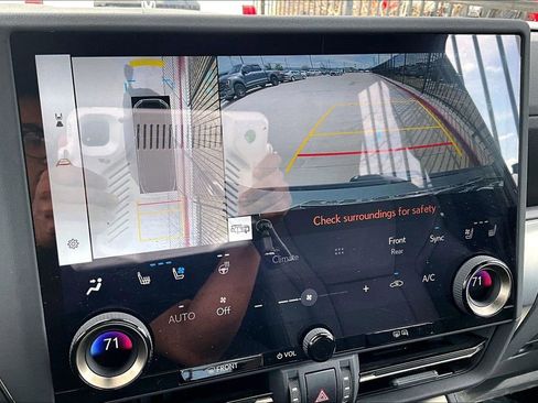 Used 2024 Lexus GX 550 w/ Accessory Package (Z1) image 28