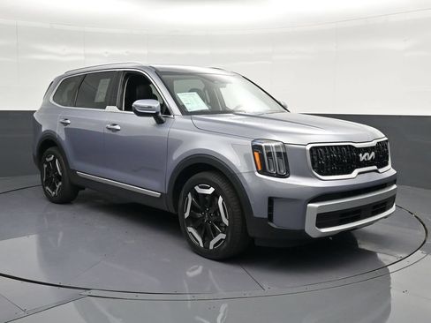 Used 2025 Kia Telluride EX FWD image 5