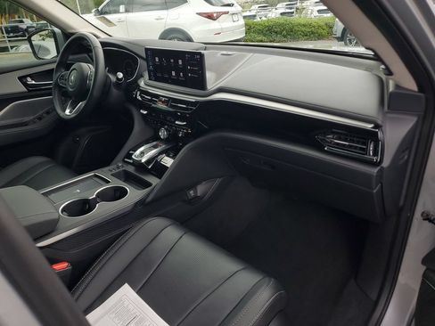 Certified 2026 Acura MDX FWD w/ Technology Package image 4