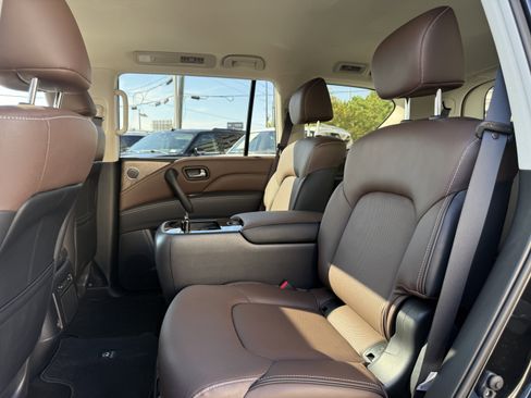 Certified 2024 INFINITI QX80 Premium Select w/ Cargo Package image 16