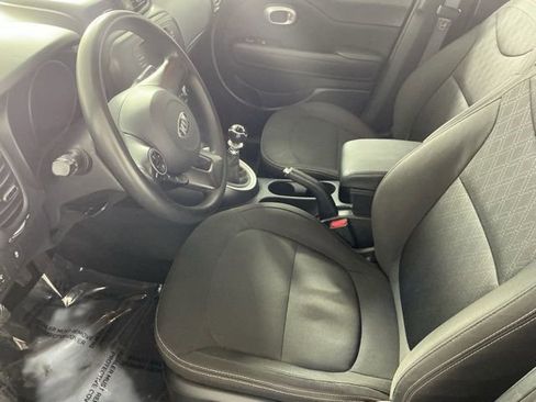 Used 2018 Kia Soul FWD image 8