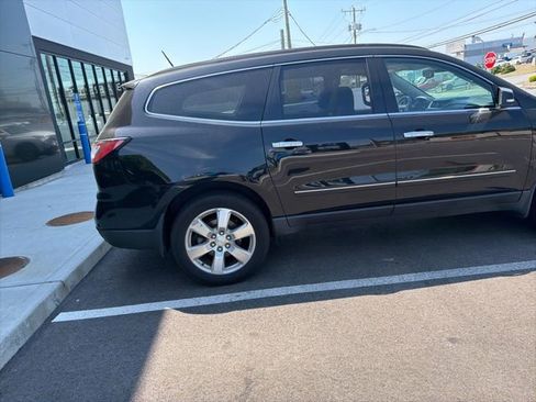 Used 2017 Chevrolet Traverse Premier AWD/4WD image 19