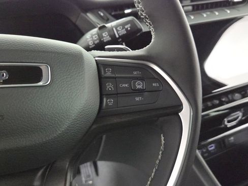 New 2026 Jeep Grand Cherokee Limited image 17