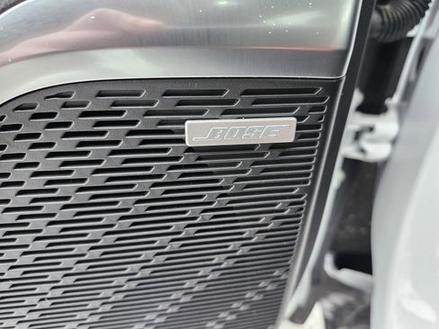 Used 2025 Buick Enclave Sport Touring image 32