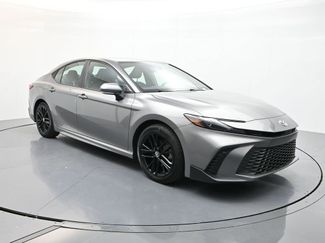 Used 2025 Toyota Camry SE video 2