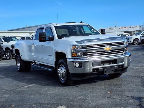 Used 2016 Chevrolet Silverado 3500 LT w/ LT Convenience Package image 29