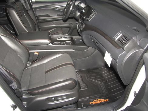 Certified 2025 Honda Ridgeline TrailSport image 21
