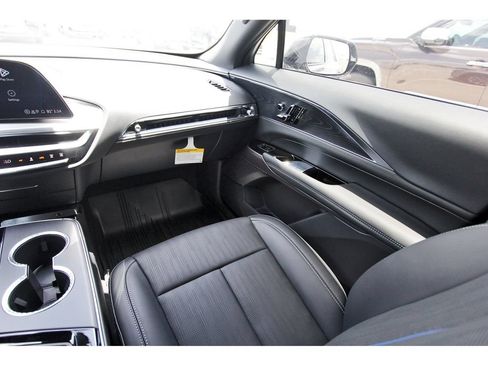 New 2026 Cadillac Lyriq Sport AWD/4WD image 10