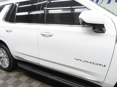 Used 2025 GMC Yukon Elevation w/ Elevation Premium Package image 42