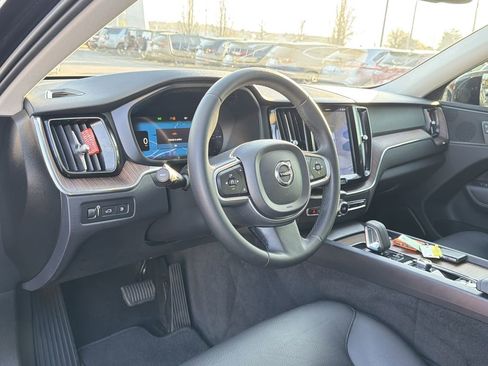 Used 2022 Volvo XC60 T8 Inscription AWD/4WD image 10