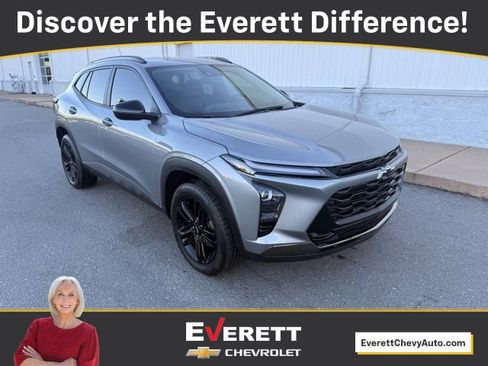 Used 2025 Chevrolet Trax ACTIV w/ Driver Confidence Package image 1