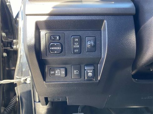 Used 2021 Toyota Tundra SR5 image 14