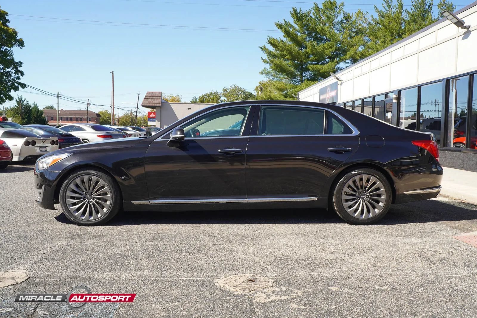 Used 2019 Genesis G90 3.3T Premium AWD/4WD image 4