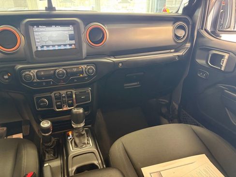 Used 2020 Jeep Gladiator Sport w/ Quick Order Package 24S image 27