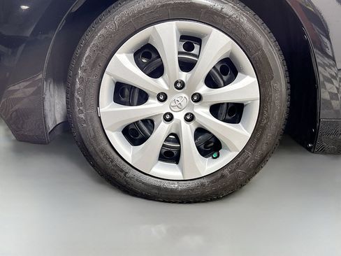 Used 2024 Toyota Corolla LE image 14