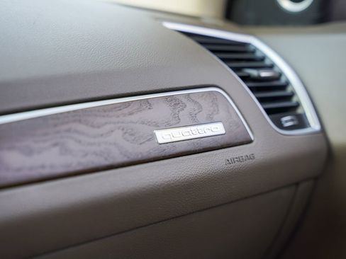 Used 2016 Audi Q5 2.0T Premium Plus w/ Technology Package image 27