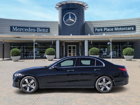 Used 2023 Mercedes-Benz C 300 Sedan image 3