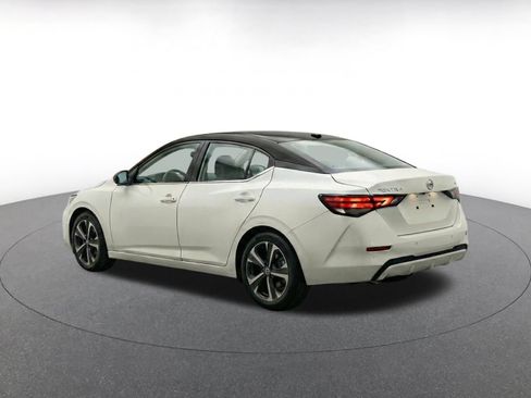 Used 2025 Nissan Sentra SV FWD image 7