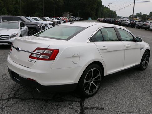 Used 2014 Ford Taurus SEL w/ Equipment Group 201A FWD image 8