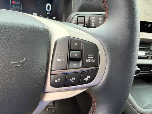 New 2026 Ford Explorer Active w/ Active Comfort Package AWD/4WD image 23