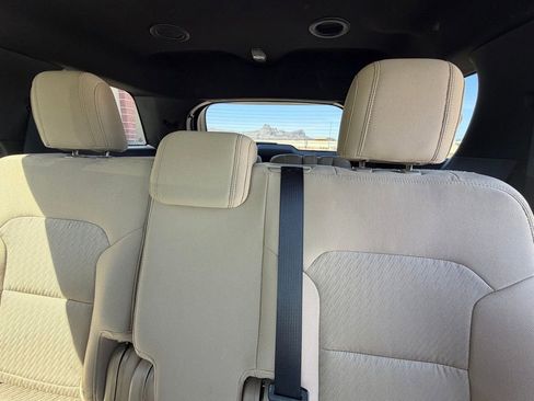 Used 2016 Ford Explorer FWD image 9