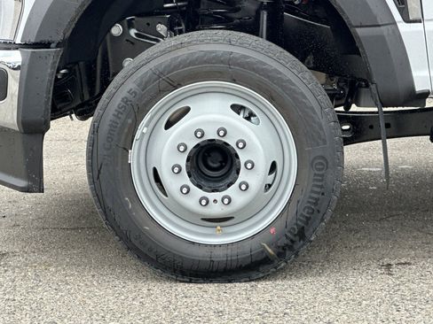 New 2025 Ford F550 2WD Regular Cab Super Duty image 16