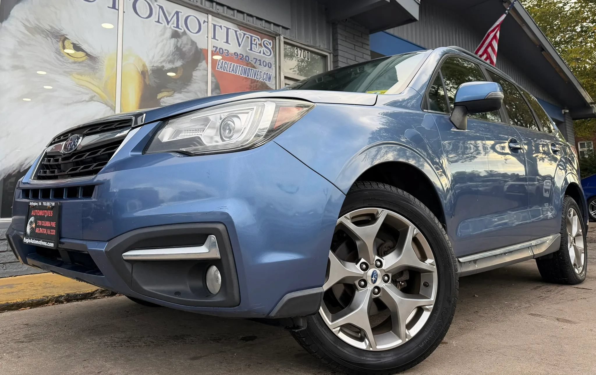 Used 2017 Subaru Forester 2.5i Touring AWD/4WD image 1