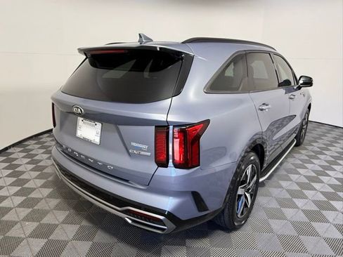 Used 2021 Kia Sorento EX w/ Panoramic Sunroof Package image 6