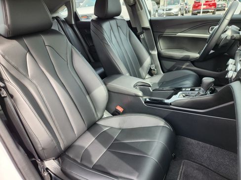 Used 2025 Acura Integra FWD image 14