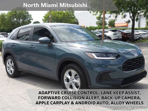 Used 2025 Honda HR-V LX image 1