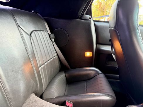 Used 2000 Chevrolet Camaro Z28 w/ SS Performance/Appearance Pkg image 49