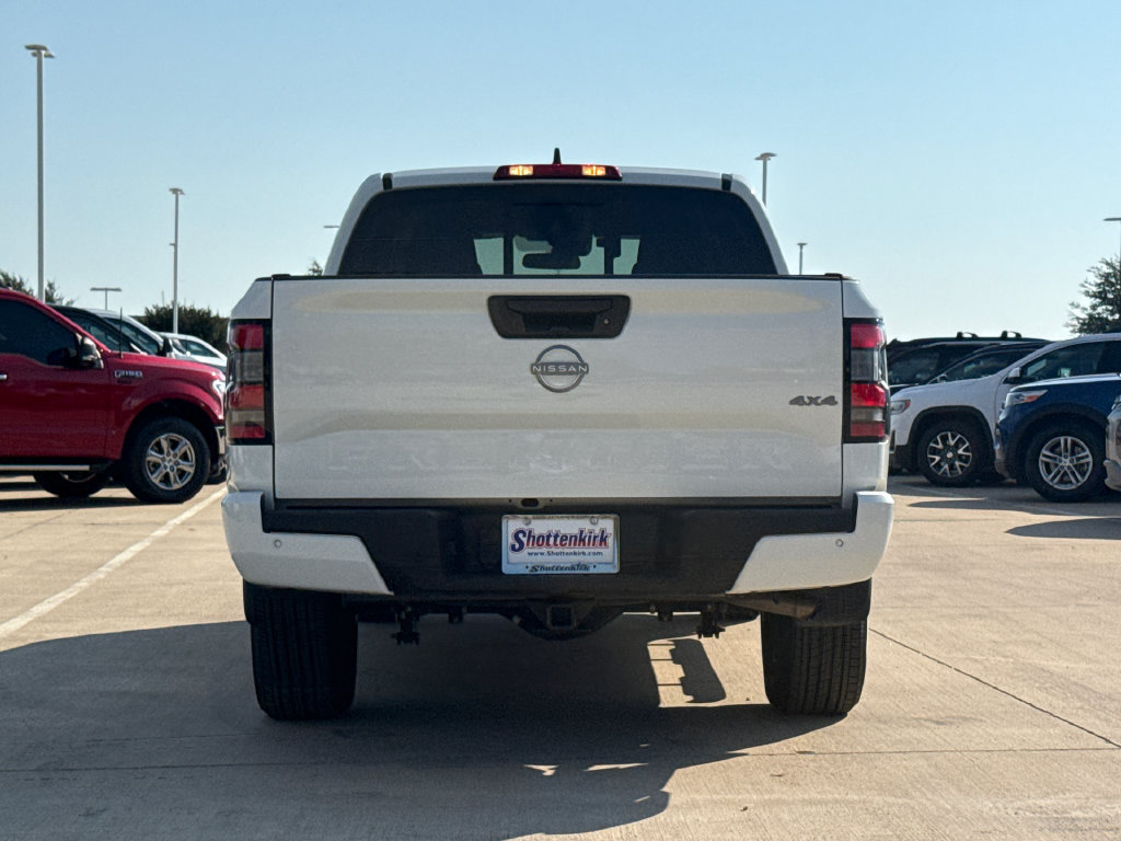 Used 2025 Nissan Frontier SV AWD/4WD image 7