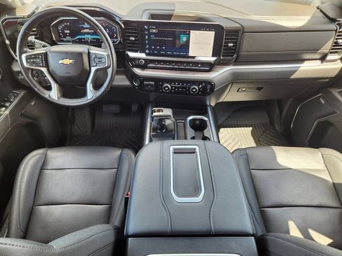 Used 2022 Chevrolet Silverado 1500 LTZ AWD/4WD image 26