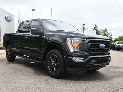 Used 2022 Ford F150 XLT w/ Equipment Group 302A High AWD/4WD image 8
