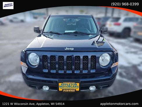 Used 2017 Jeep Patriot High Altitude image 3