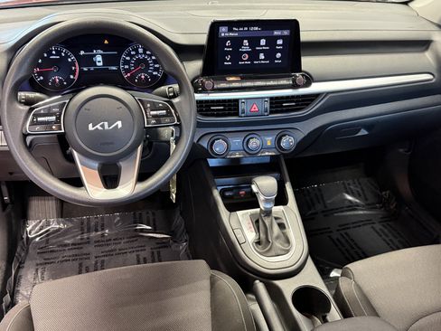 Used 2023 Kia Forte LXS w/ LXS Technology Package FWD image 21