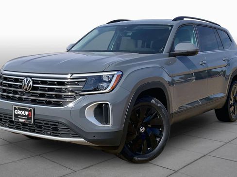 New 2026 Volkswagen Atlas SE FWD image 1