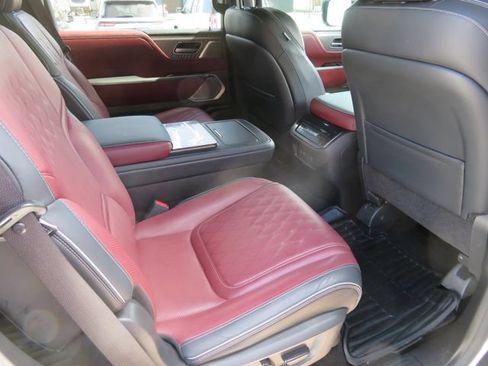 Used 2025 INFINITI QX80 Autograph w/ Premium Cargo Package AWD/4WD image 19