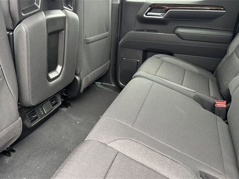 New 2026 GMC Sierra 1500 SLE w/ Preferred Package image 13