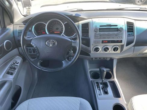 Used 2011 Toyota Tacoma PreRunner w/ SR5 Pkg #2 RWD image 21