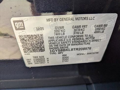 New 2026 Cadillac Escalade Luxury w/ LPO, Floor Liner Package image 21