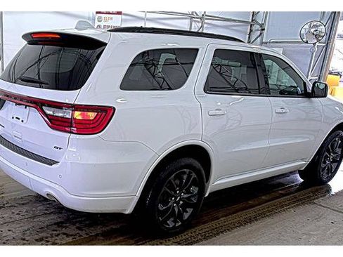 Used 2022 Dodge Durango GT image 3