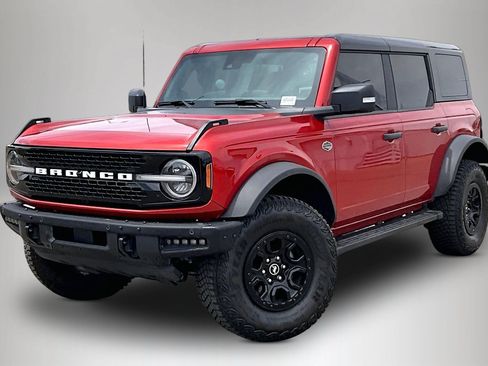 Used 2024 Ford Bronco Wildtrak AWD/4WD image 3