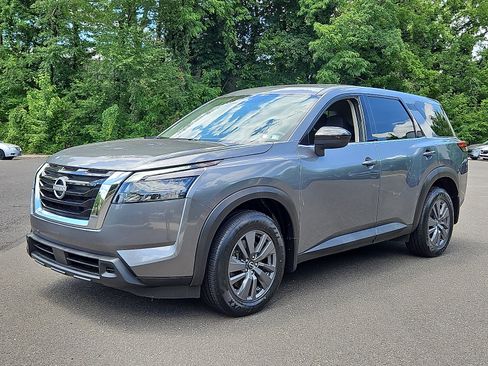 Certified 2024 Nissan Pathfinder S w/ Cargo Package AWD/4WD image 3