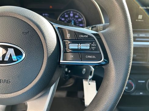 Used 2021 Kia Forte FE image 22